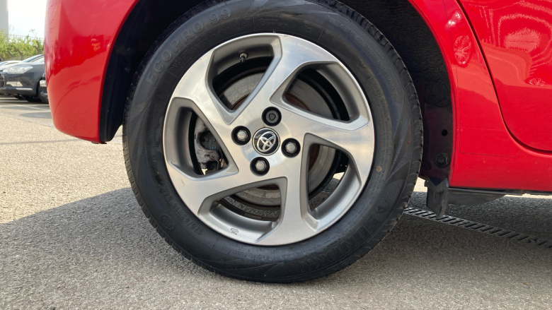 Toyota Yaris 1.5 Hybrid Icon 5dr CVT Hybrid Hatchback